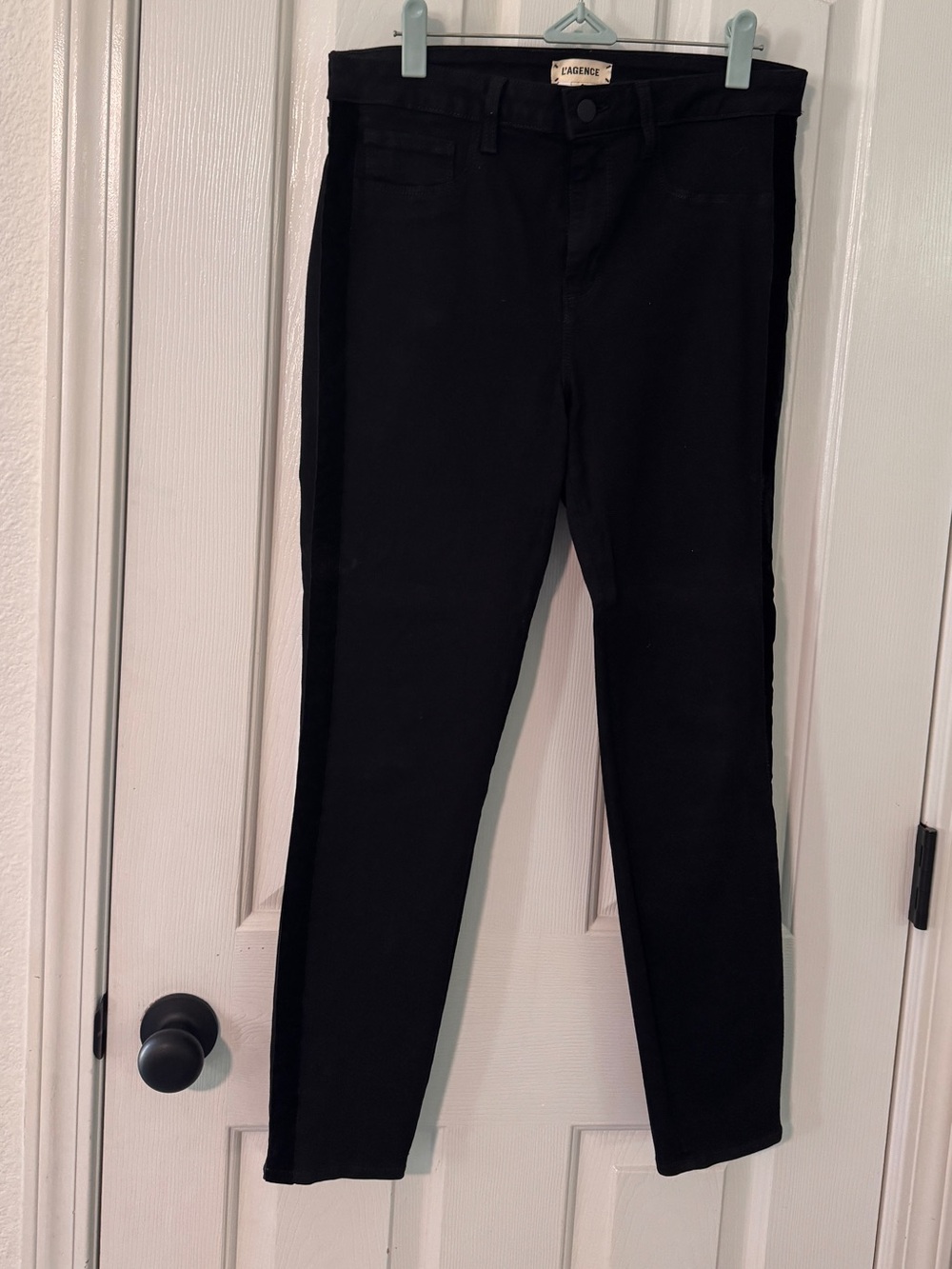 L'AGENCE Black Skinny Pull-On Ankle Pants